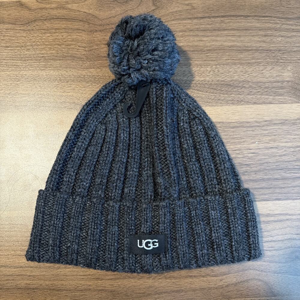 UGG Women's Winter Warm PomPom Beanie Hat